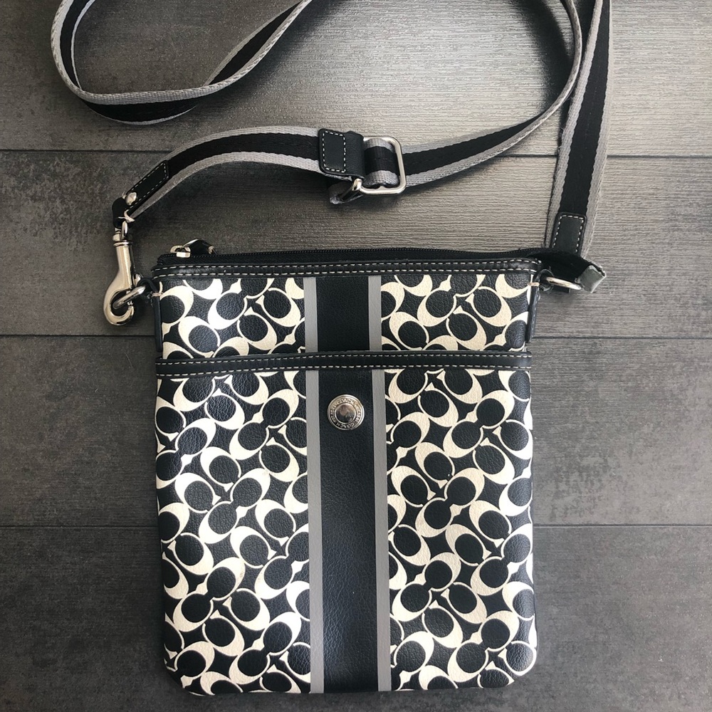 Coach crossbody messenger bag
